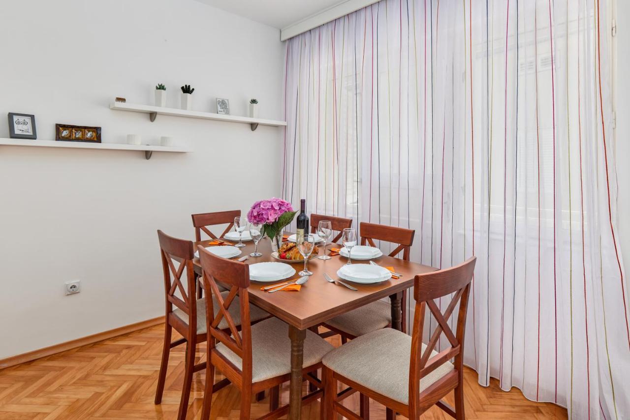 Waikiki Beach House Villa Tivat Eksteriør bilde
